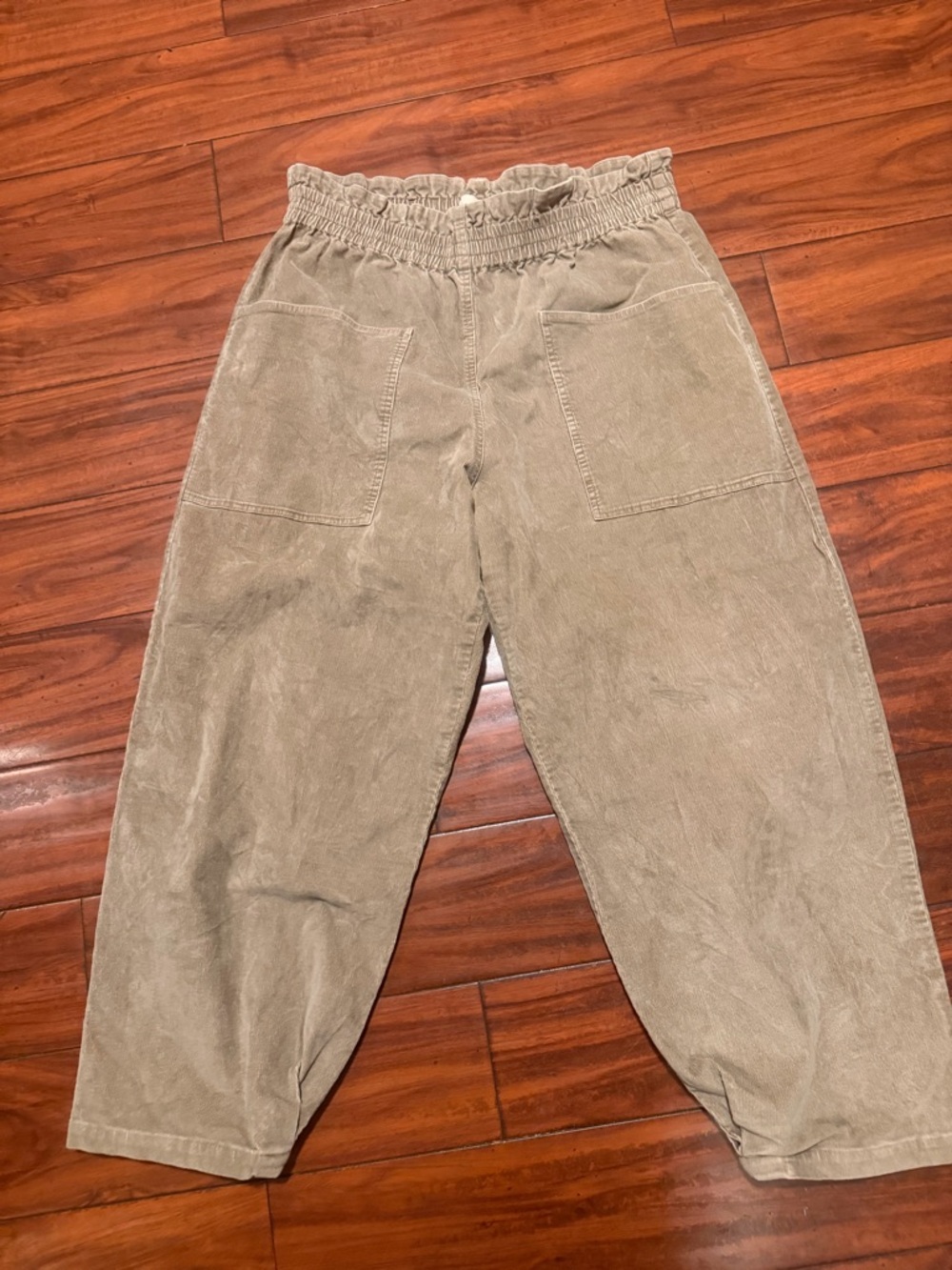 Pietsie Elastic-Waist Corduroy Capris in Taupe - Picture 8 of 9
